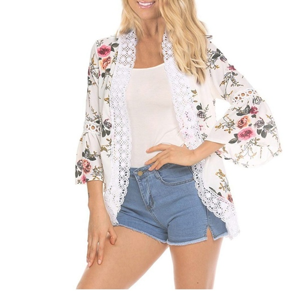 Jackets & Blazers - FINAL PRICE 💖WHITE FLORAL KIMONO